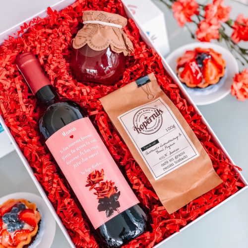 REGALO PARA MAMÁ BRINDAMOS PACK VINO ROJO CON CAFÉ - PACKS DE REGALO PARA  EL DÍA DE LA MADRE 