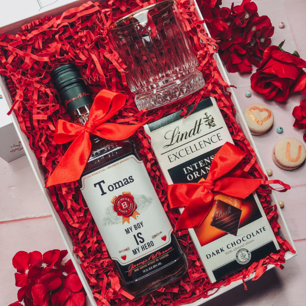 Ideas de regalos para San Valentin. Botellas de alcohol | Tienda online - solovelybox.es